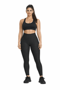 Women's Seamless Bubble Leggings – High-Waist Gym & Yoga Leggings model wearing black seamless leggings and sports bra.